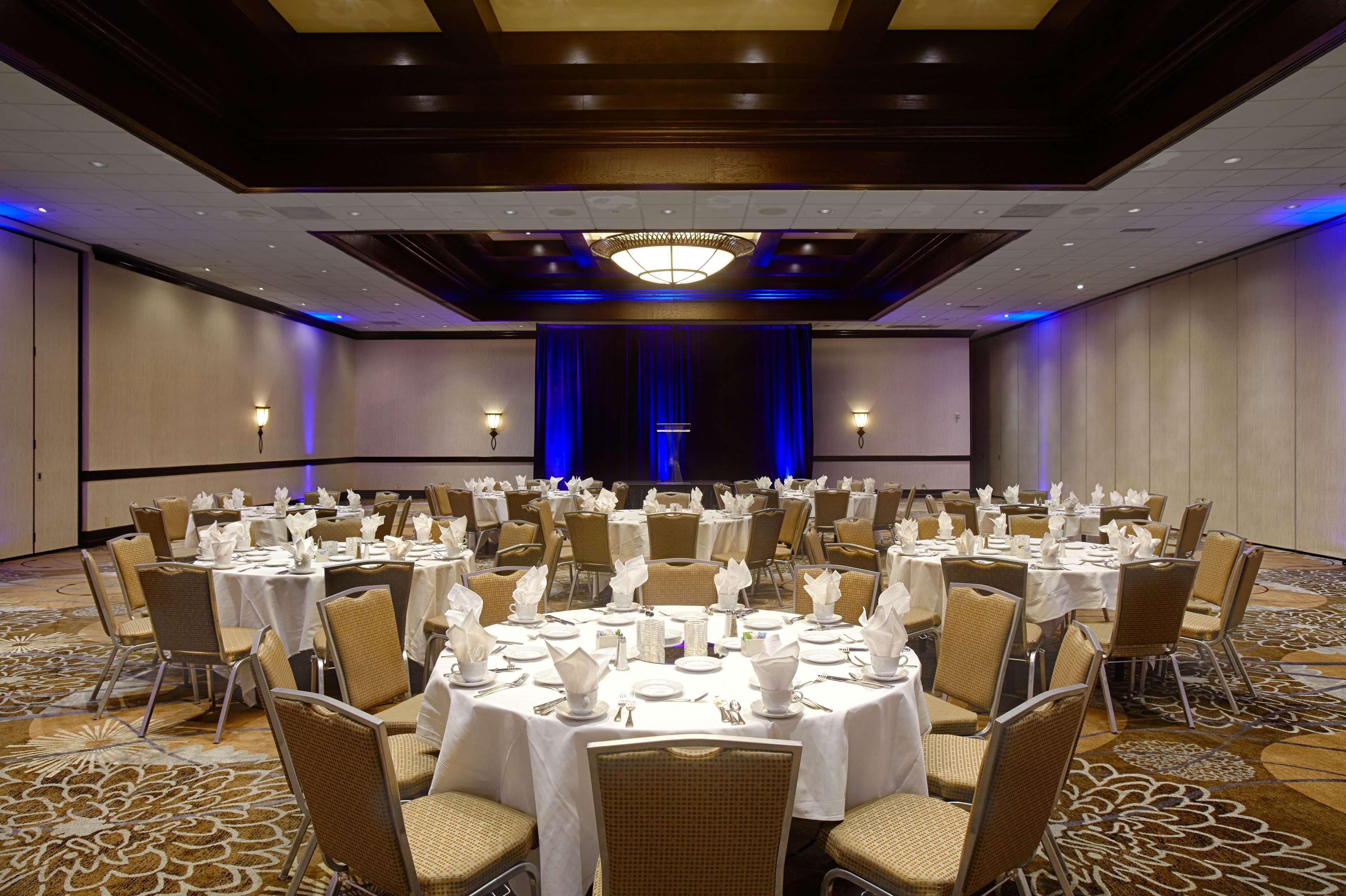 Doubletree By Hilton Ontario Airport Hotel Ngoại thất bức ảnh
