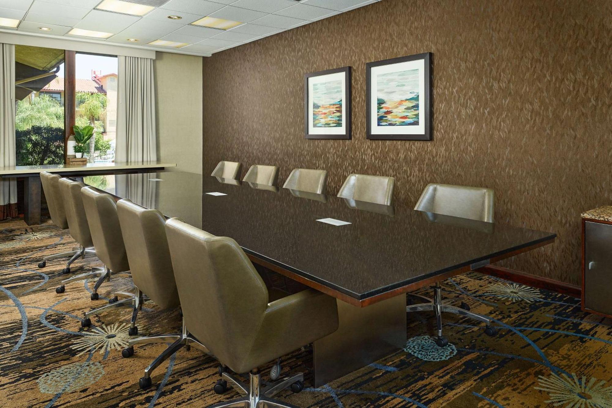 Doubletree By Hilton Ontario Airport Hotel Ngoại thất bức ảnh