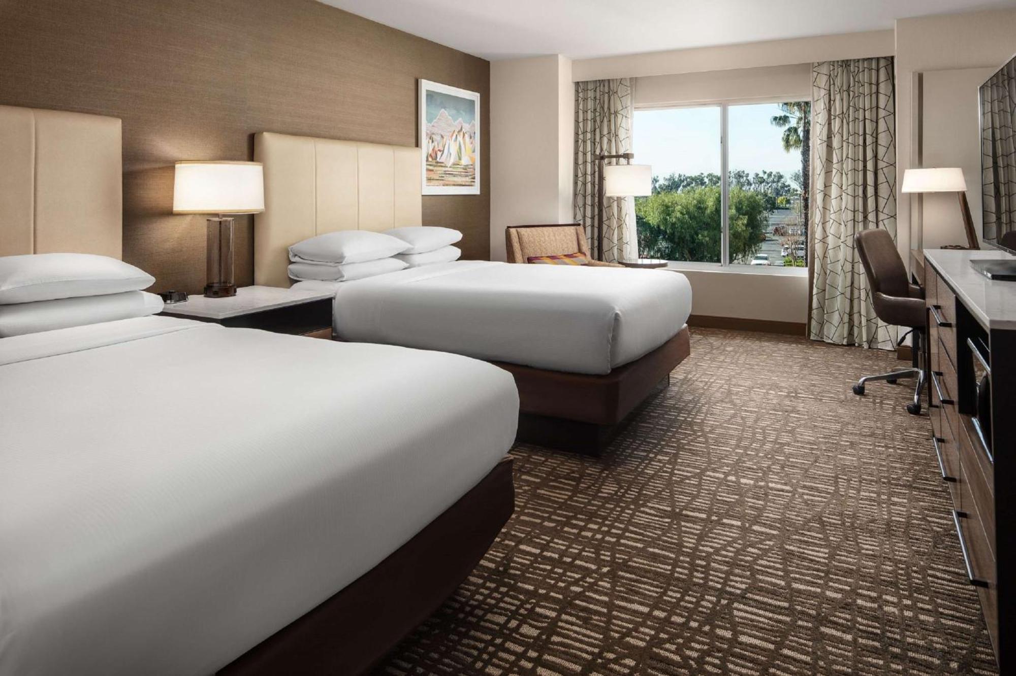 Doubletree By Hilton Ontario Airport Hotel Ngoại thất bức ảnh