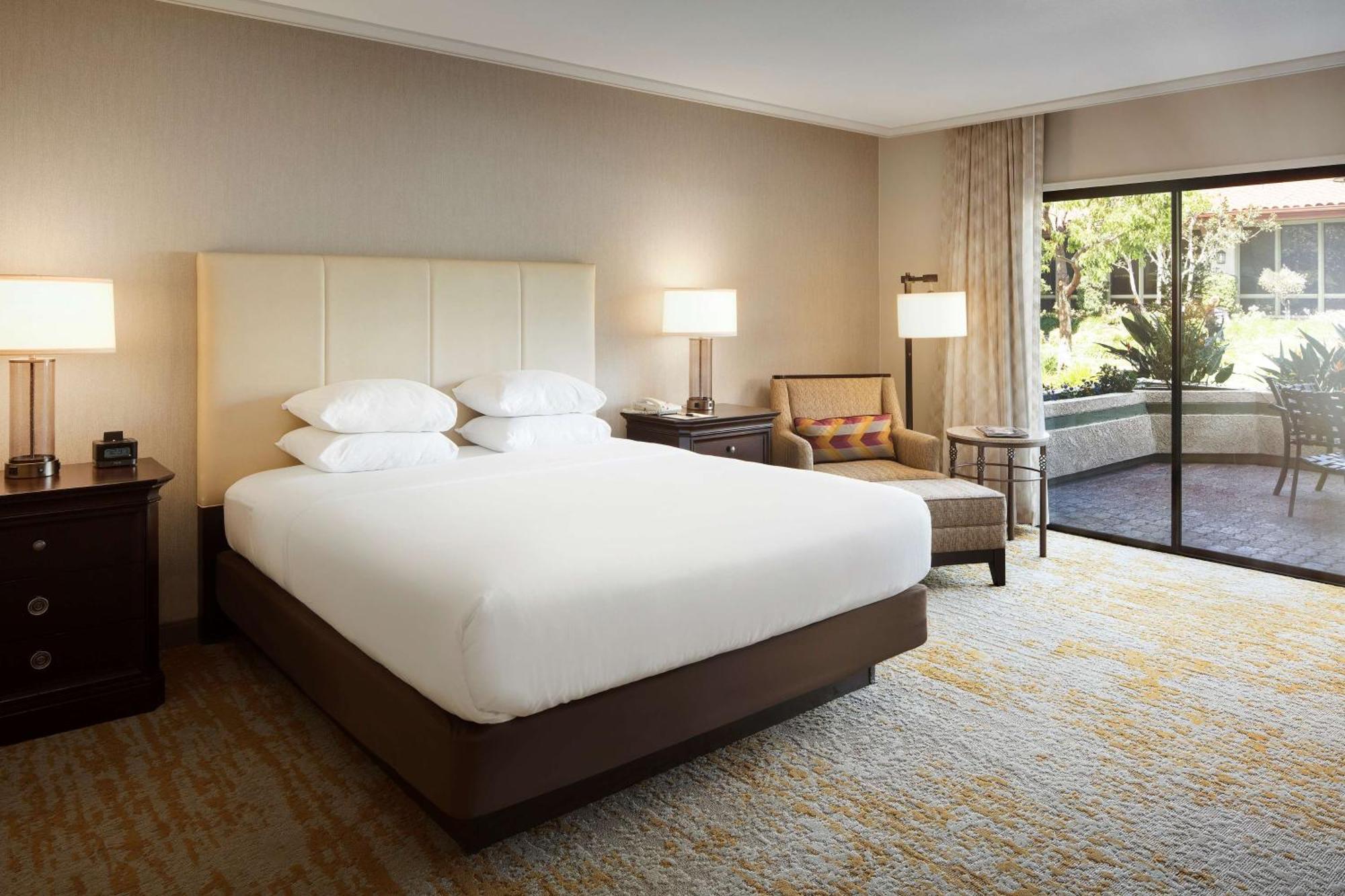 Doubletree By Hilton Ontario Airport Hotel Ngoại thất bức ảnh